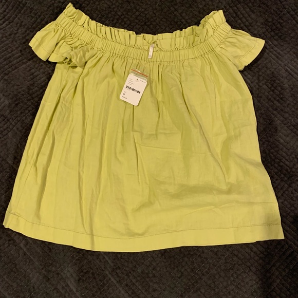 Free People 2 piece set. NWT. Flattering. Top can be worn off shoulder or on. - Picture 4 of 6